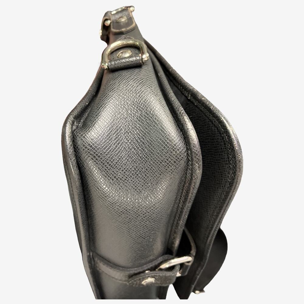 Louis Vuitton Taiga Andrei Messenger Bag Black Dark Gray Crossbody BA3017 France - Picture 15 of 16